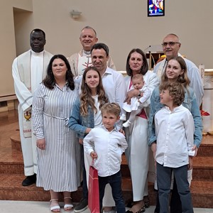 U Župi sv. Pavla u Retkovcu kršteno peto dijete obitelji Ćibarić